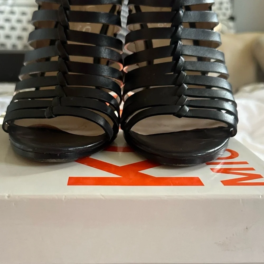 Michael Kors Black Stiletto Heels Elegant‎ Design